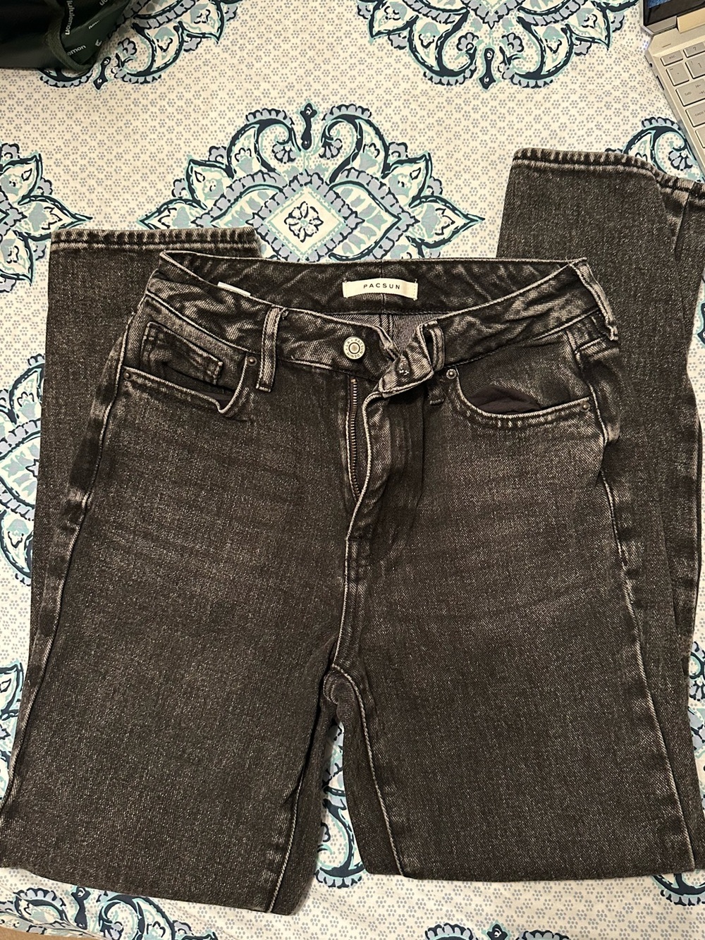 Pacsun women’s black Mom Jeans